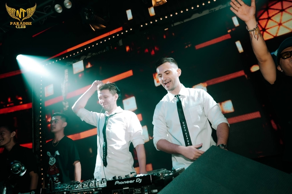 Không gian âm nhạc và các sự kiện DJ